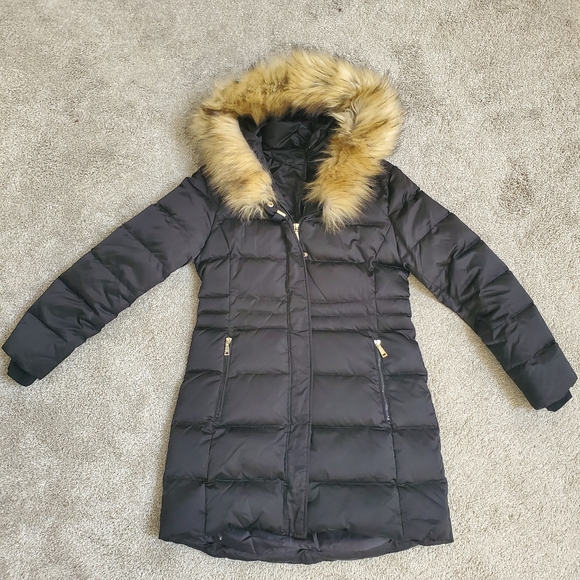Tahari Jackets & Blazers - Tahari Black Down Puffer Jacket with Faux Fur Trim Women's Sz medium